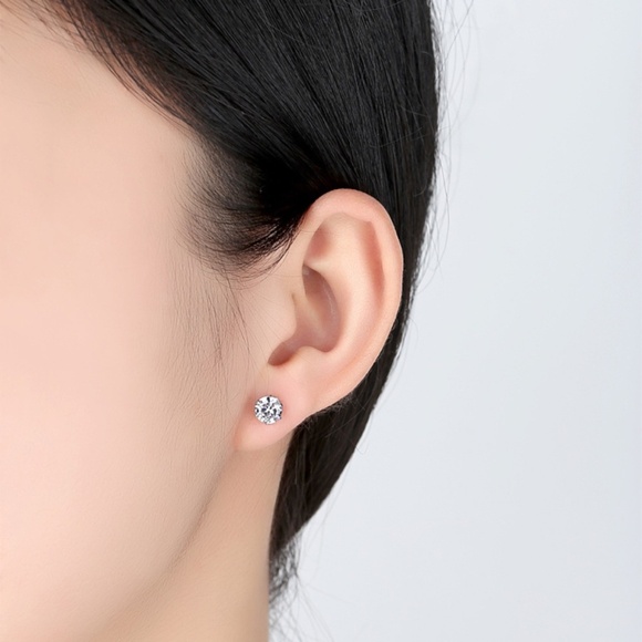 **AGATA* Silver x Zircon Fashion Stud Earrings - Picture 2 of 3